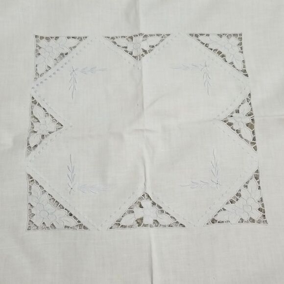 32 X 32 Pale Blue Luncheon Scarf PRETTY! - Picture 5 of 7